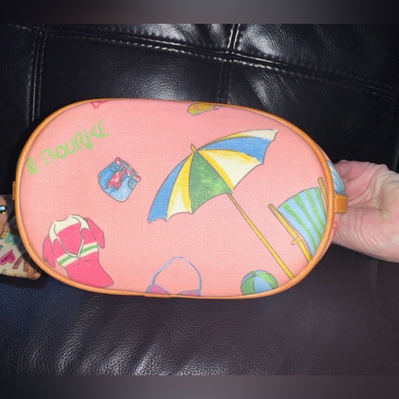 💕 Dooney & Bourke Pink Beach Print Hobo Shoulder Bag + Dooney Pouch (Two-Pieces) - Picture 16 of 16